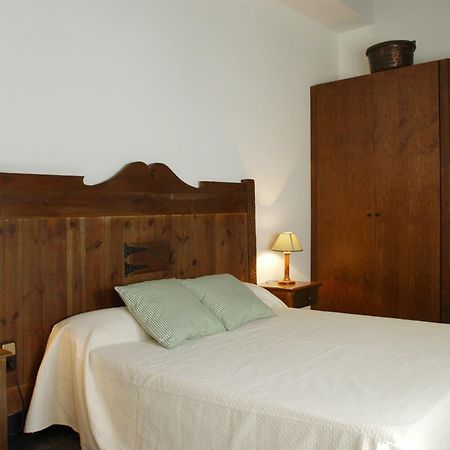Apartamentos Linsoles Eriste Extérieur photo