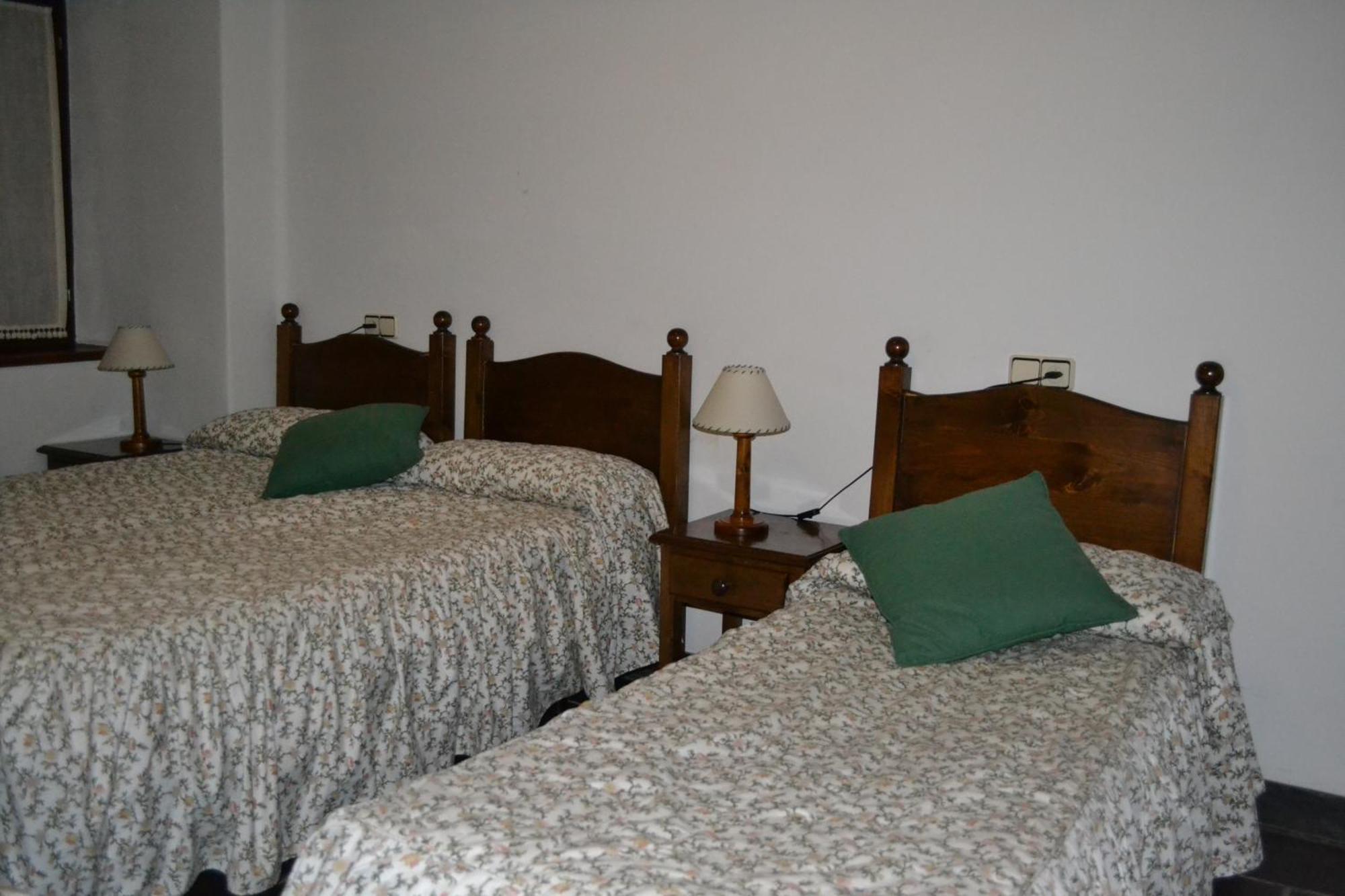 Apartamentos Linsoles Eriste Extérieur photo