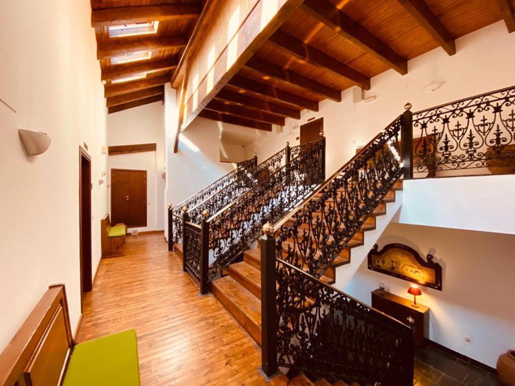 Apartamentos Linsoles Eriste Extérieur photo